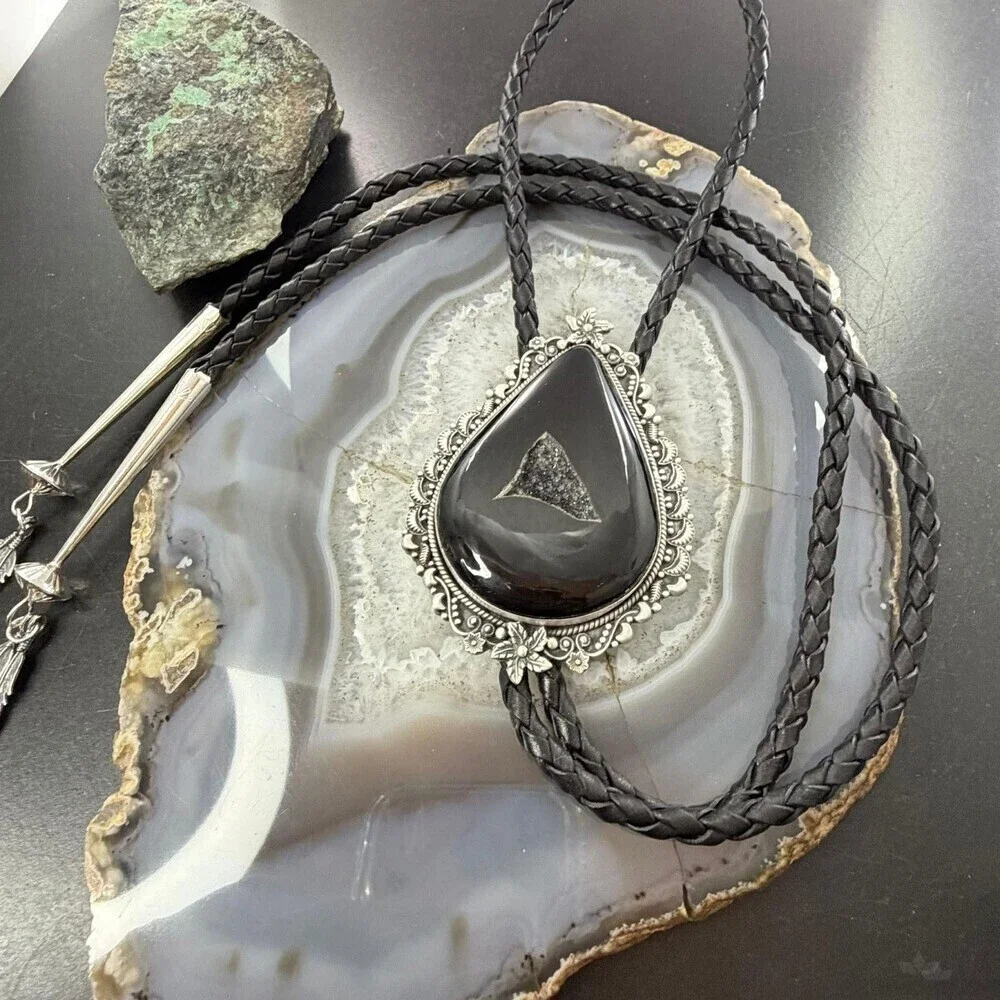 Sterling Silver Southwestern Style Teardrop Onyx Bolo Tie For Men